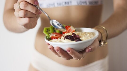 Dieta equilibrata per perdere peso senza fatica: la guida definitiva