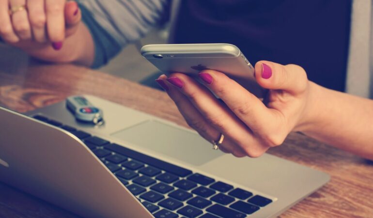E-commerce per attività locali: vantaggi, costi e strategie vincenti E-commerce per attività locali: vantaggi, costi e strategie vincenti